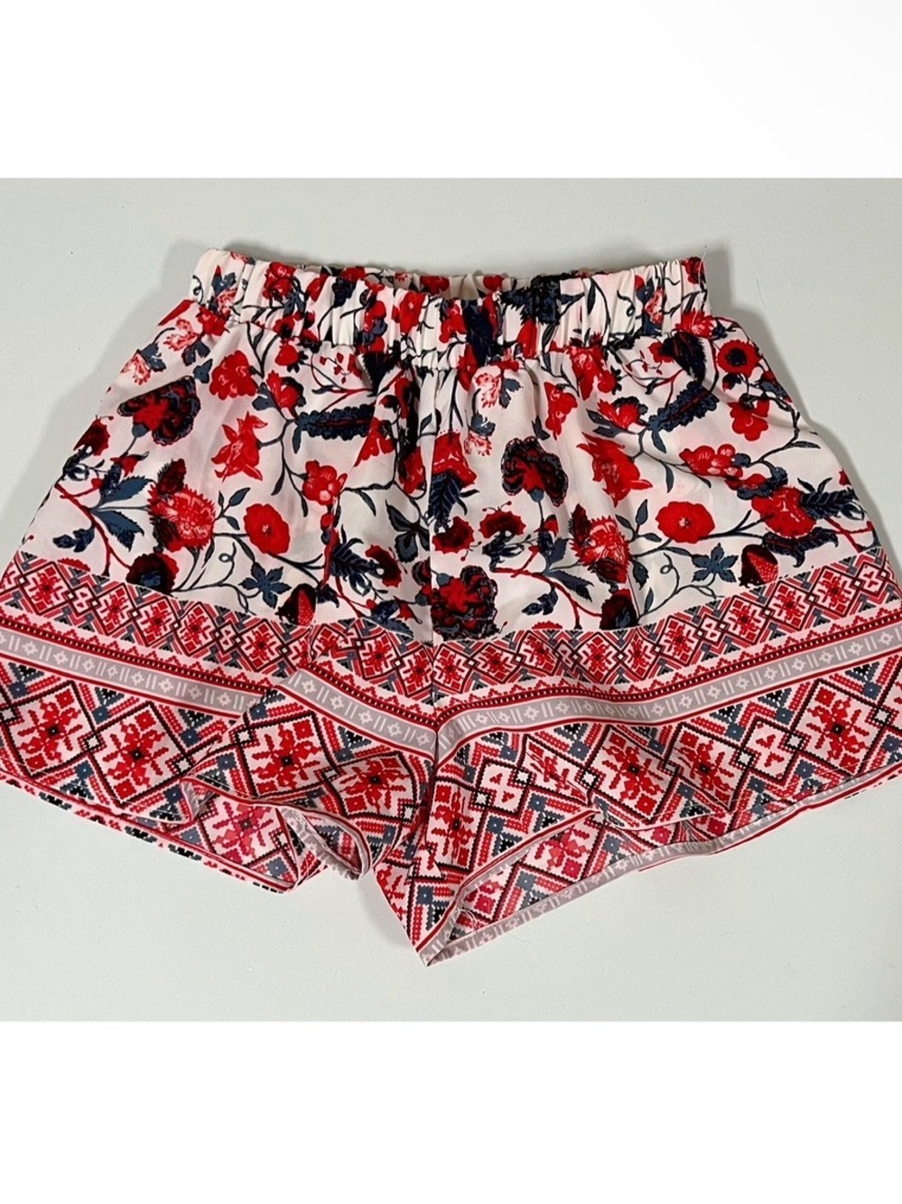 White Red Navy Blue Floral Aztec Boho Bohemian Shorts Bottoms Size XS ♥️💙✨ #boho